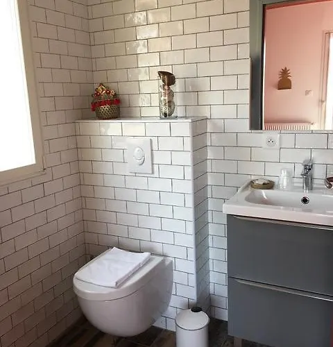 Bed & Breakfast La Coloc 3*